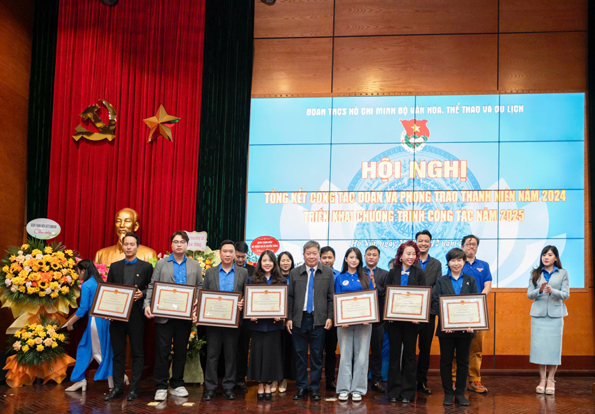 Chi Doan Cuc Htqt Hoan Thanh Xuat Sac Nhiem Vu 2024 05