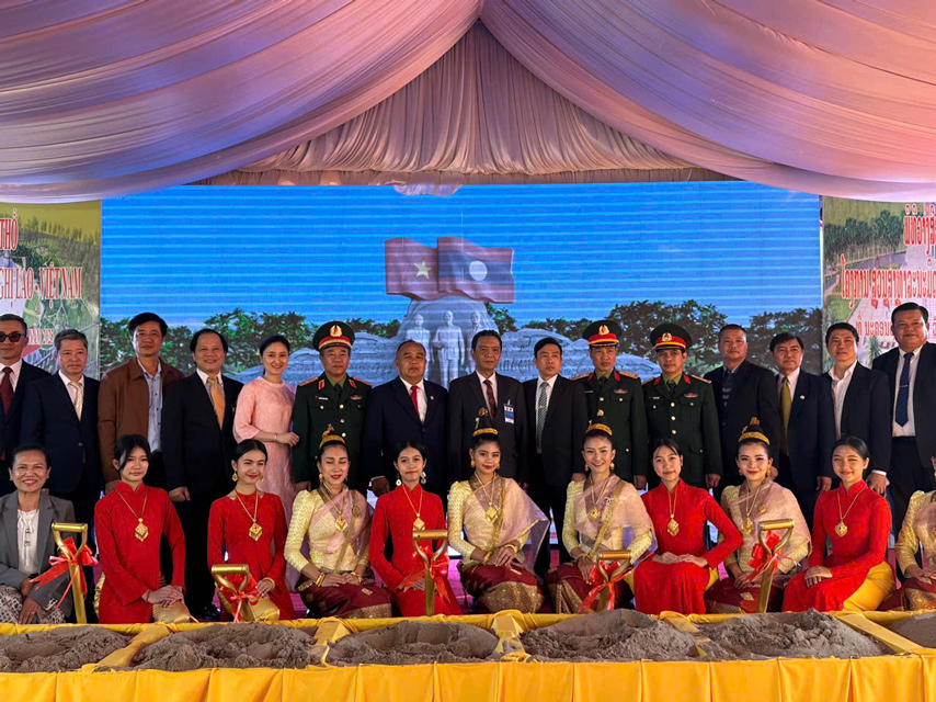 Le Dong Tho Cong Vien Huu Nghi Lao Vn 05