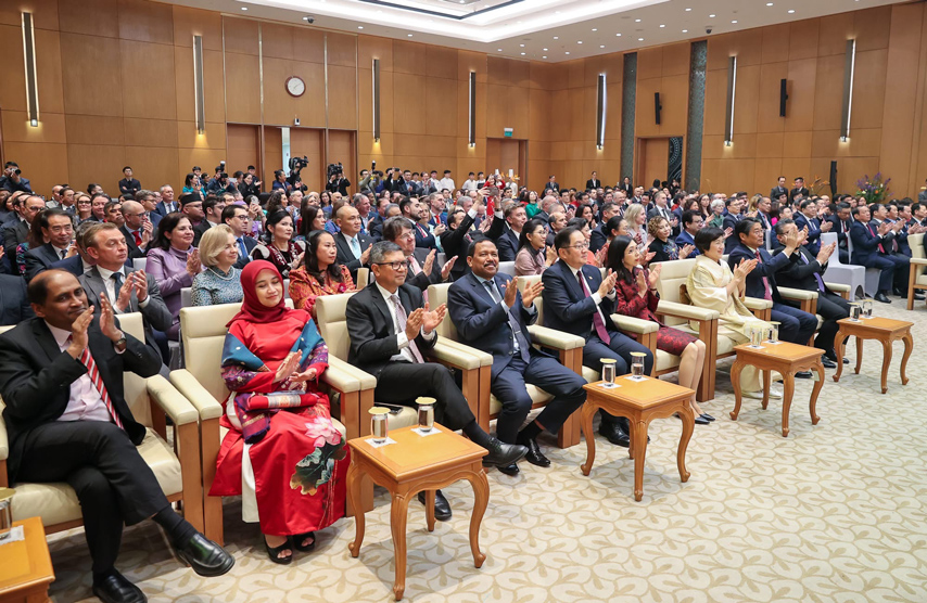 Ngoai Giao Doan 2025 01a