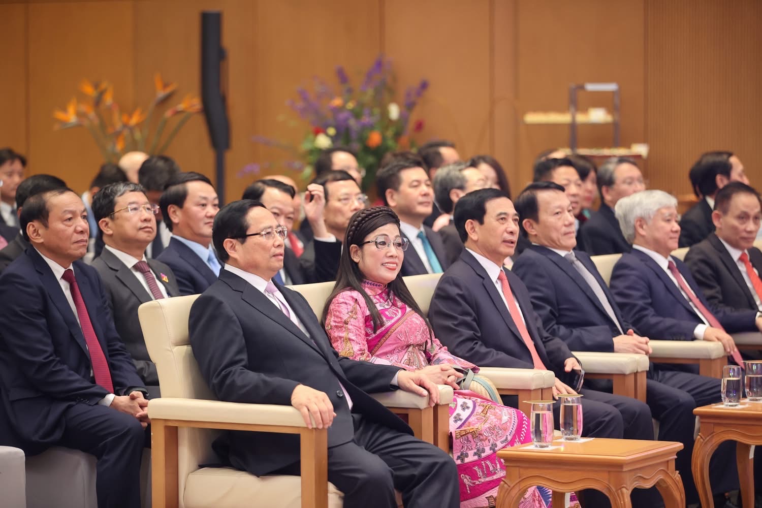 Ngoai Giao Doan 2025 05