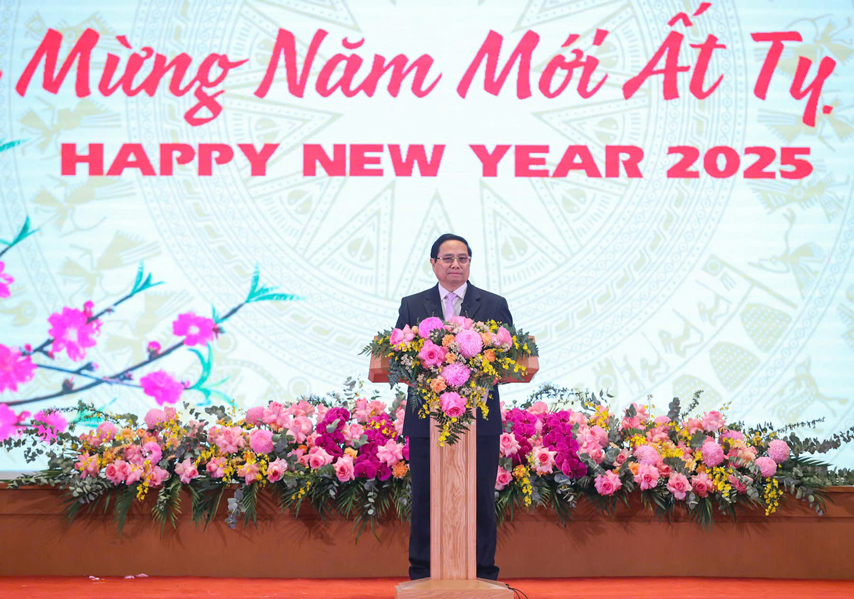 Ngoai Giao Doan 2025 07a