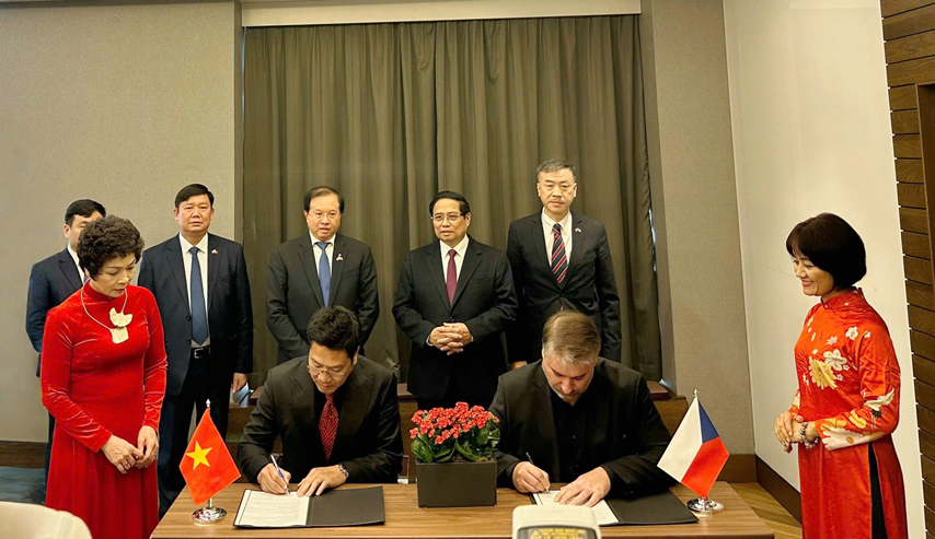 Ky Ket Hvanqgvn Czech 01a