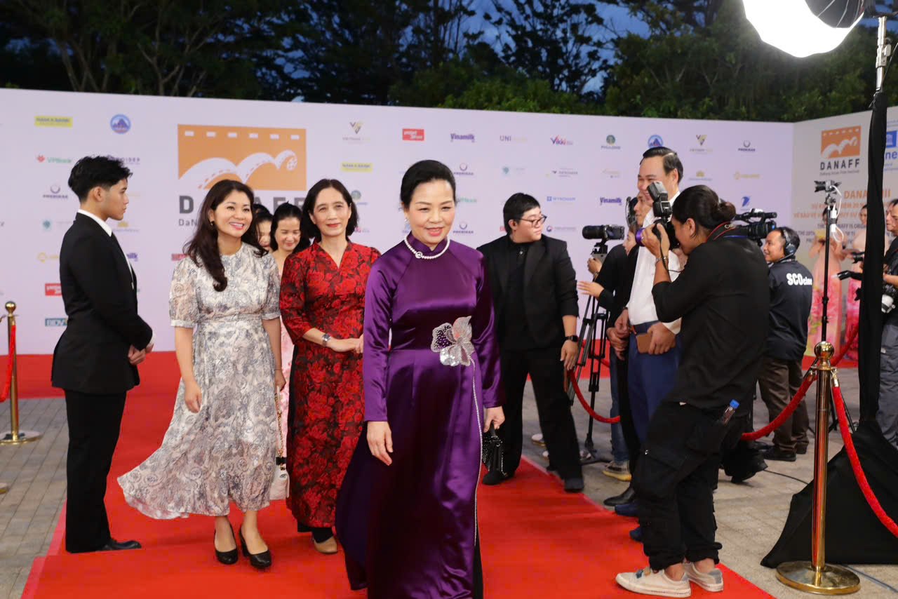 Danaff Anh Tham Do 1