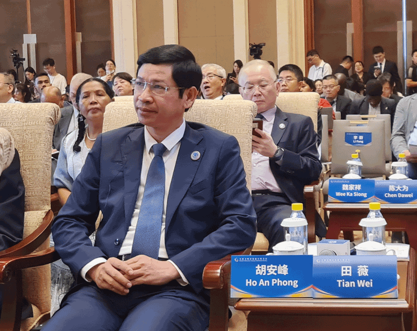 Tt Hồ An Phong Tham Dự Tại Phiên Khai Mạc Aa