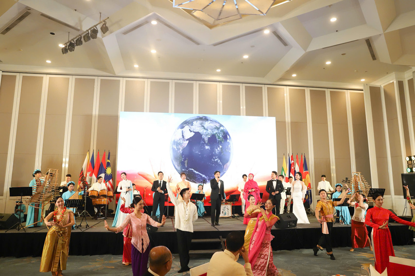 2ab6637faf4922177b58