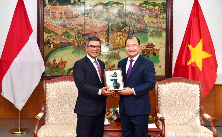 739611884309369906(1)