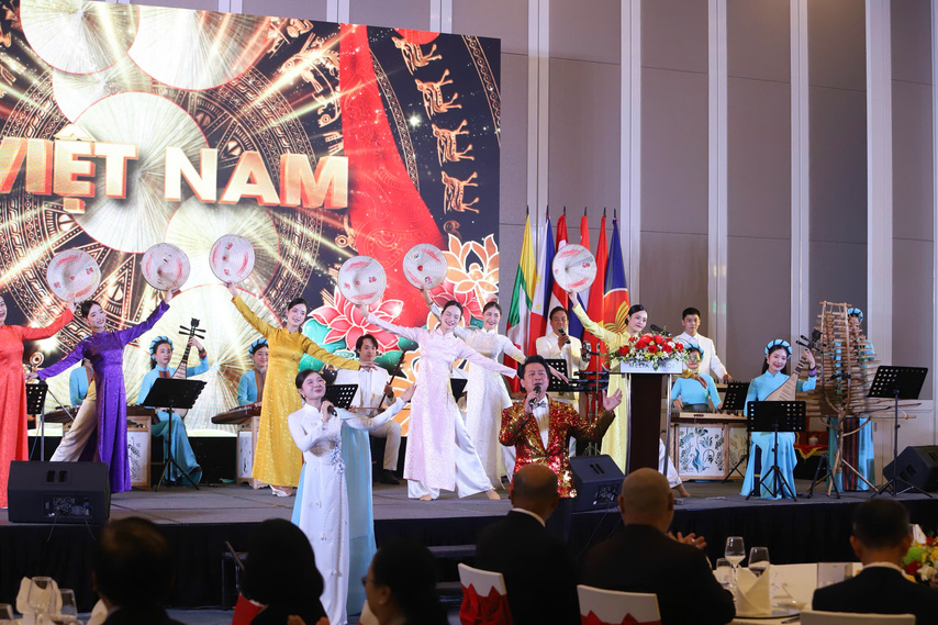 Ea2e3924f512784c2103