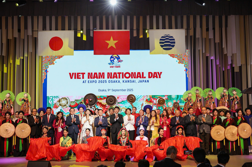 Z7166106818834 Ac520cd7589a4550cef38b3547da9237