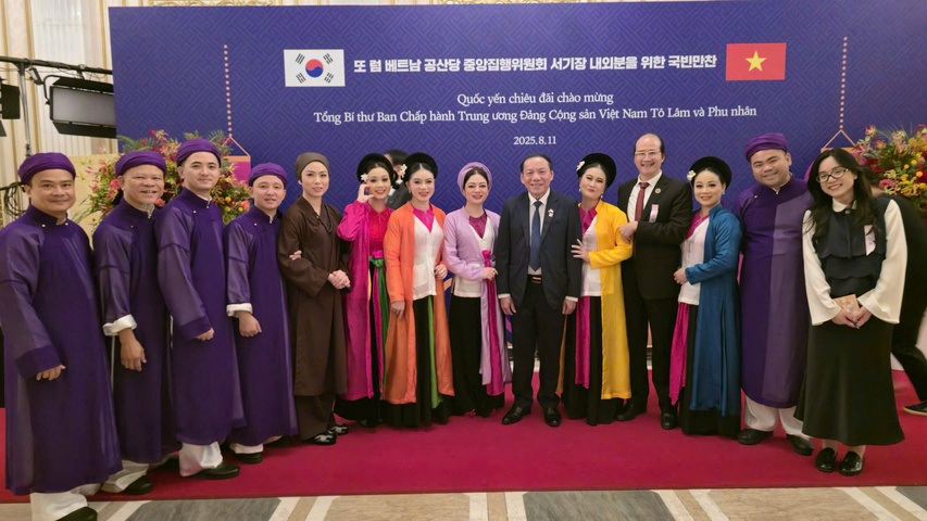 Z7166242854004 9f26330e58649ba1087eaa48f61ad0aa