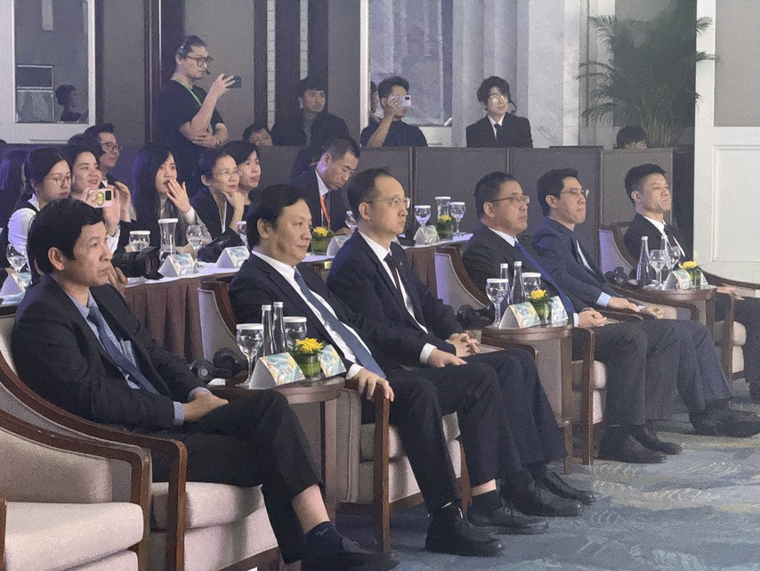 Z7190722576456 De8f8a514f41e538a5aaf829bb834758