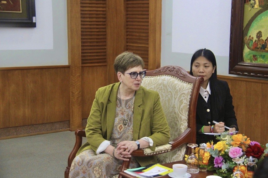 Z7195651330065 Aa9737b9b0b89d6ae9508776c7747db4