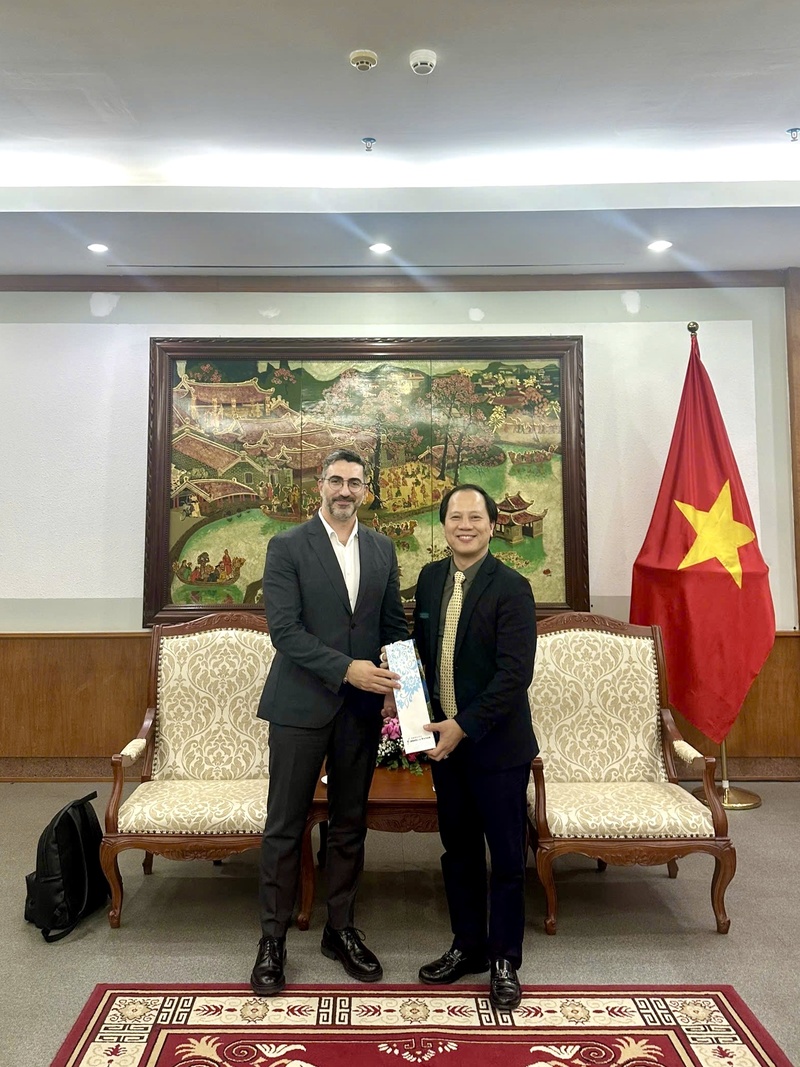 Z7239917779940 4eafc704c0fb0f48193fd68cd0130fd3