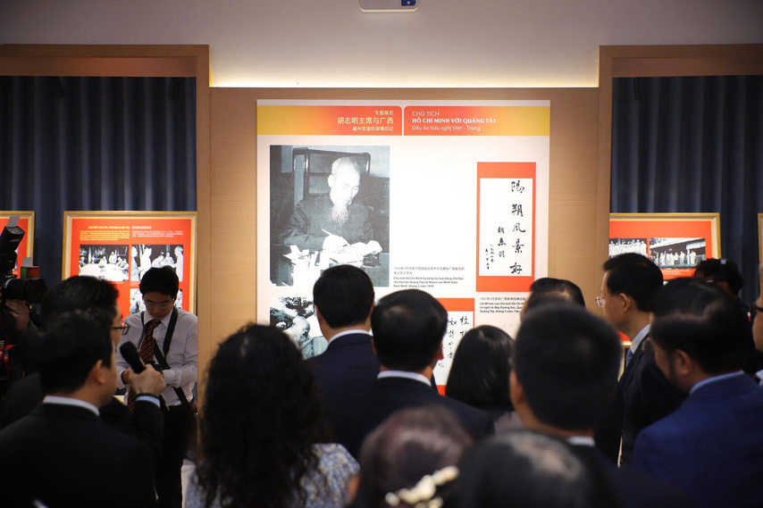 Z7266103693386 E37cfe8a0983e0356e76871642fabe08