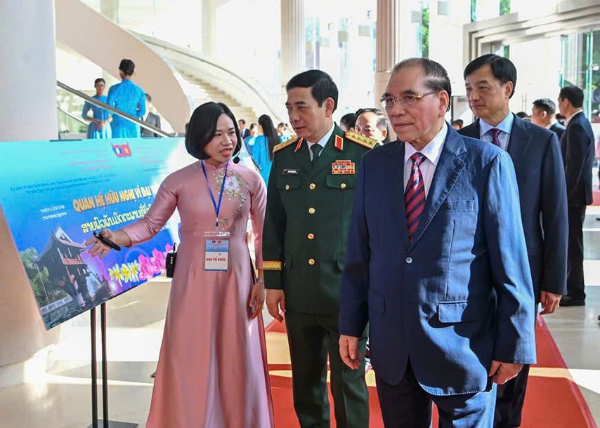 Z7269968979639 C52c2486e427b7271a626380a1b83db8