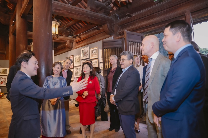 Ky Niem 75 Nam Ba Lan 3