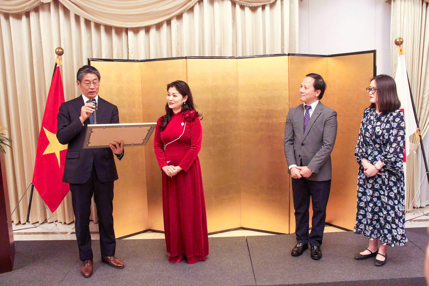 Z7313858291336 6d327c7731441359c6204102c84d7370