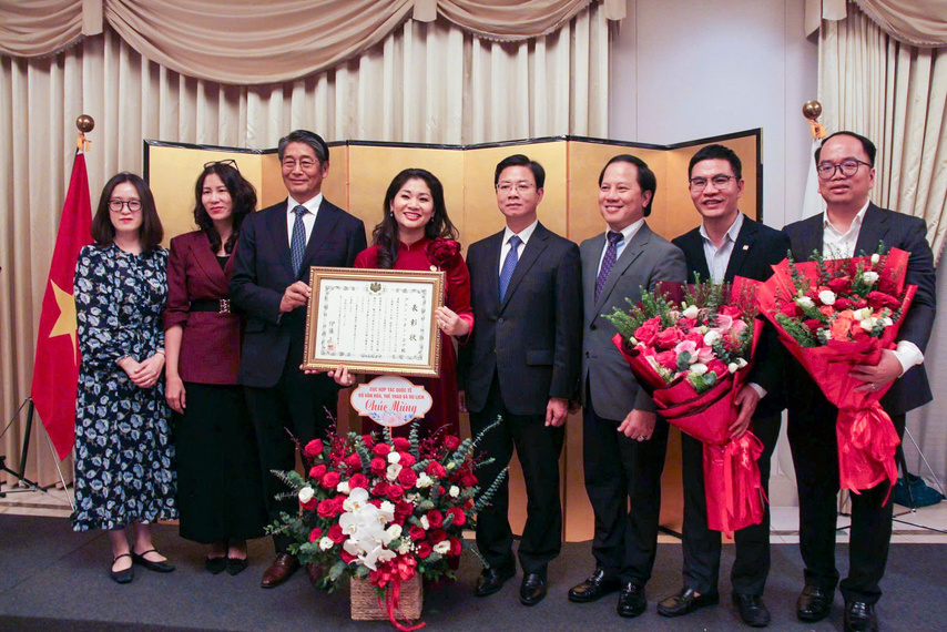 Z7313858319352 6c6d4bd3eac79a1daedc8aa7fbd9ff4e