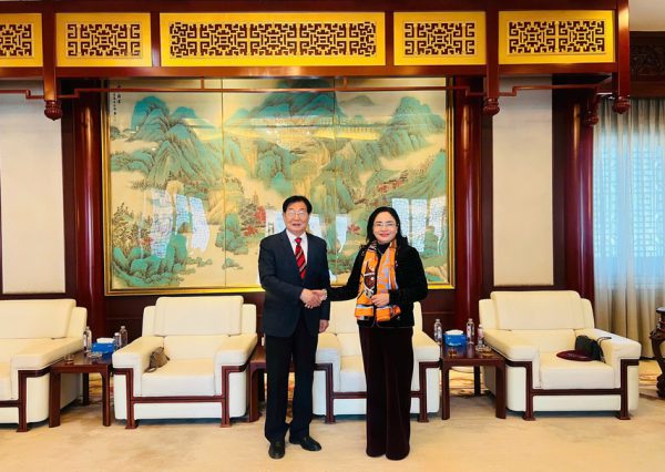 Z7354560629848 2220de57919256eb3904075404a195d4