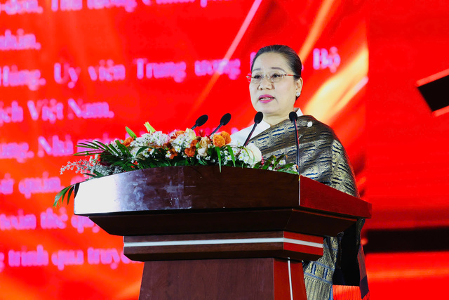 30838305806252604351