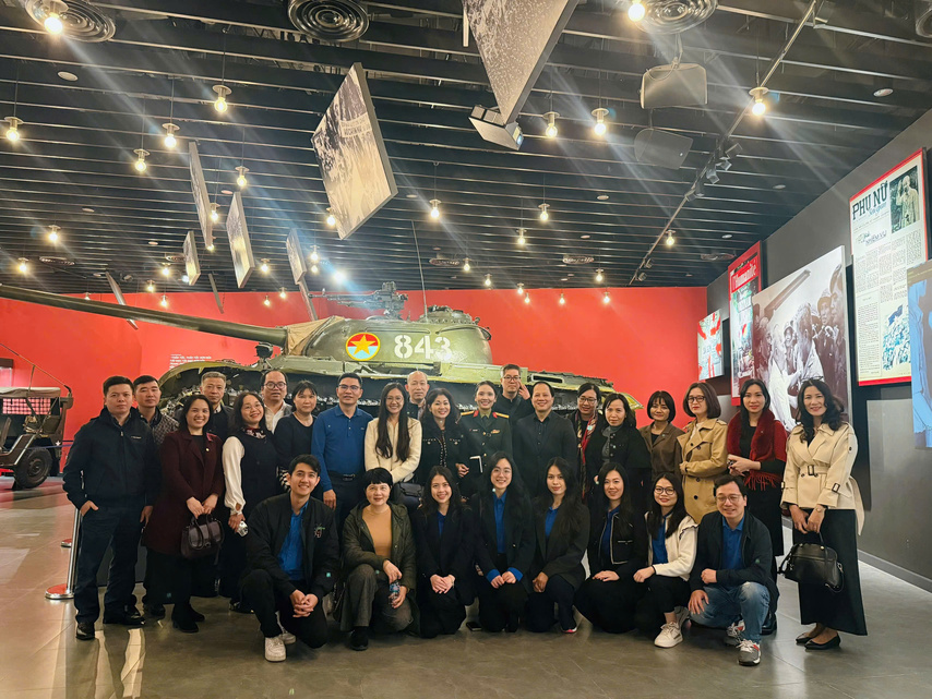 7e2550c94a8ac4d49d9b4