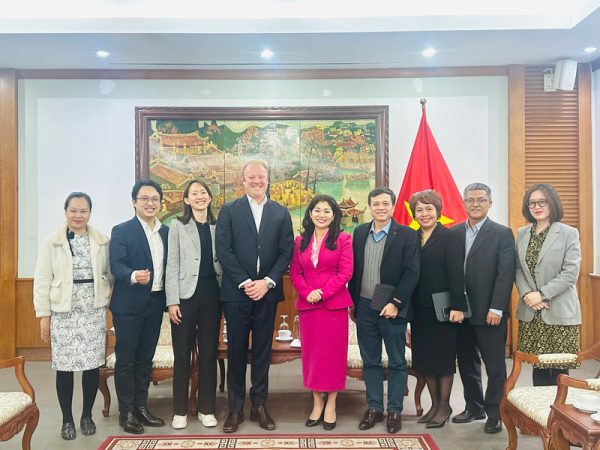 Cuc Truong Lam Viec Voi Mpa 4