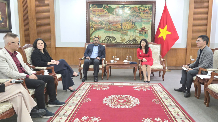 A3bcf54a853f0b61522e(2)