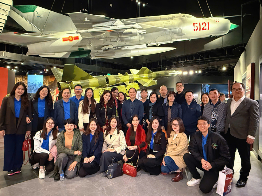 Dbca0ed9159a9bc4c28b3