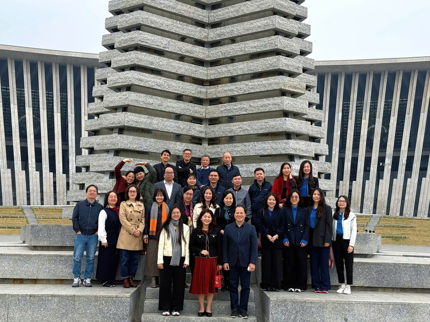 E56b9c8786c4089a51d52