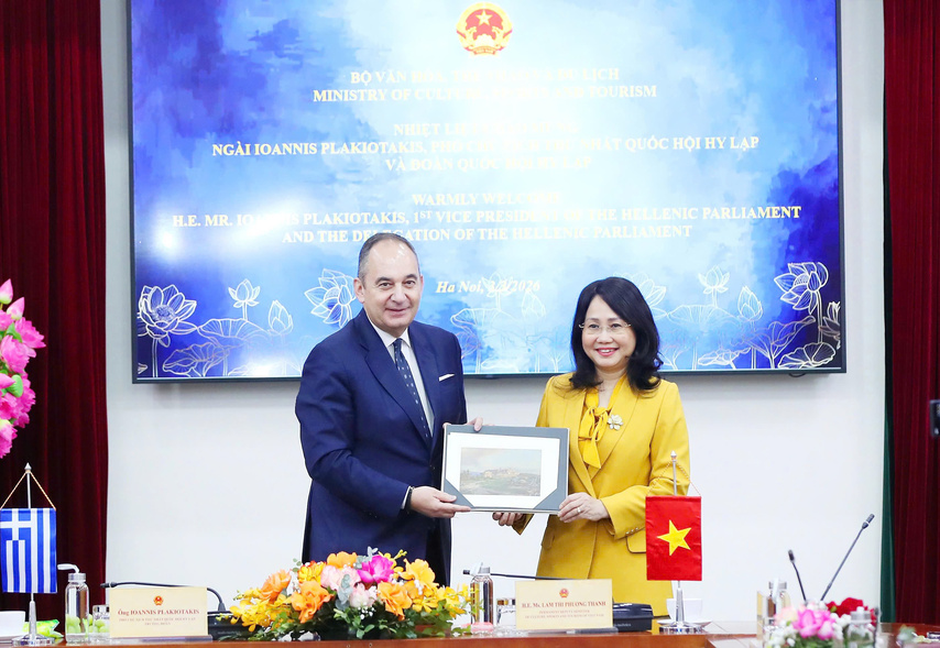 Z7583849588802 F707b4d49d6fb80312ccc53898d6b418