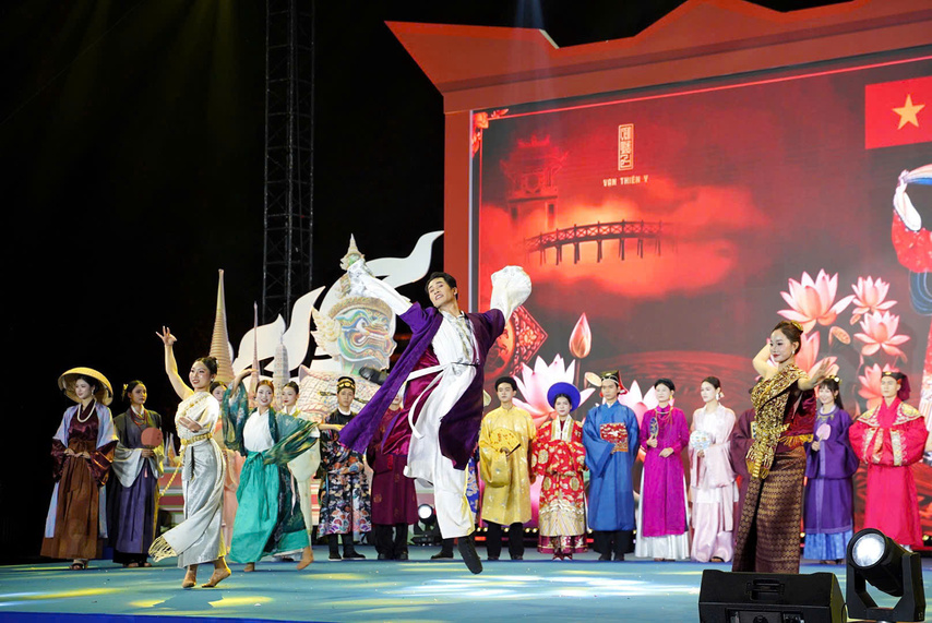 Z7665246639226 D7b6af4578fe95aacc2b78369d9ecf96