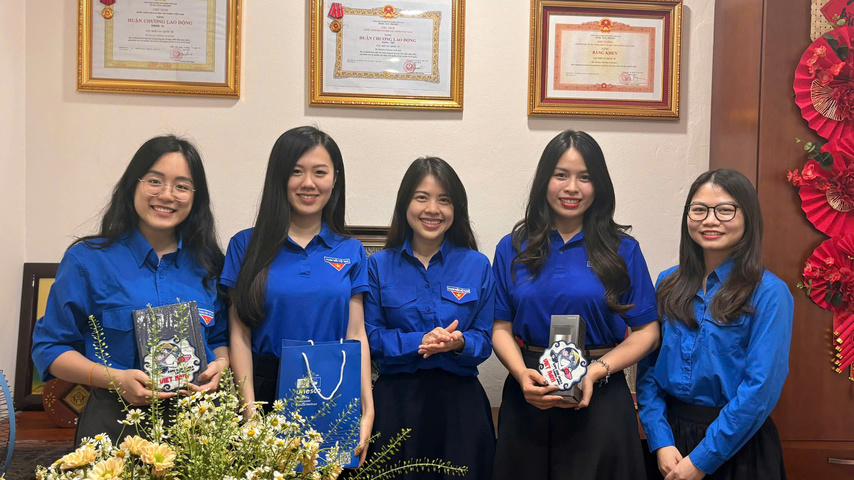 Z7666648671505 A1fb81d5ab71b8a193ba9e87c68d4a93