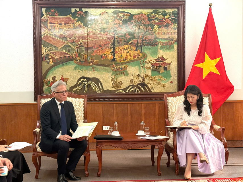 Z7681613788376 F2d692db561a4c5dcd2b2a7e624713c6