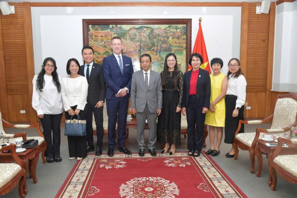 Z7735154002164 A518b5b928fc15c426eba6366f530b12