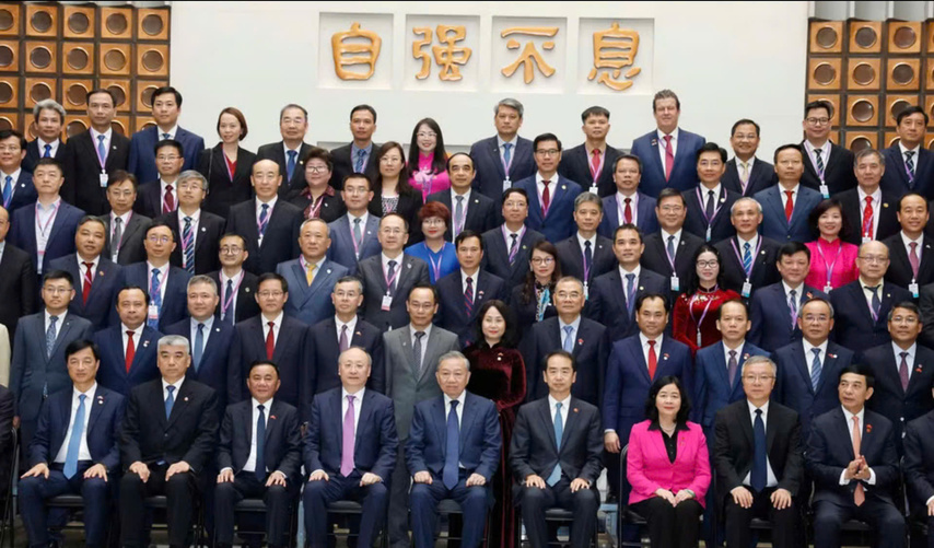 Z7736258969599 92d711d05a2841739190735284e76729