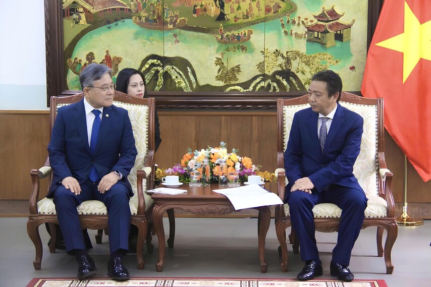 Z7752557096476 169404e6b2009ddf87ff8f1b3cad0b61